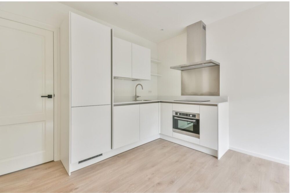 Closed Cabinetry Modular Kitchen